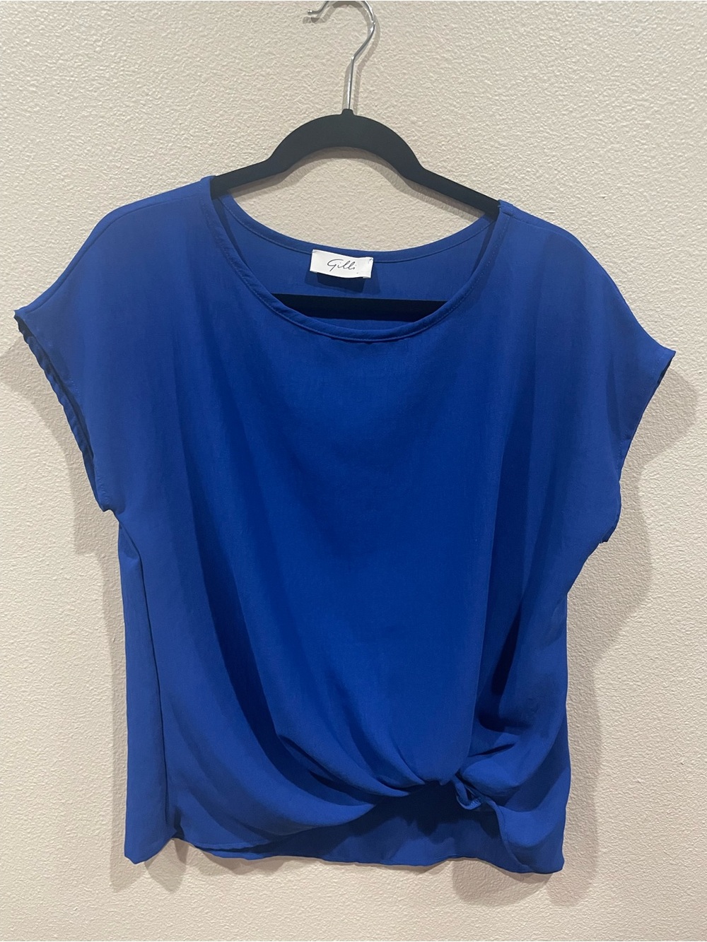 Gilli Royal Blue Taylor Knot-Front Blouse